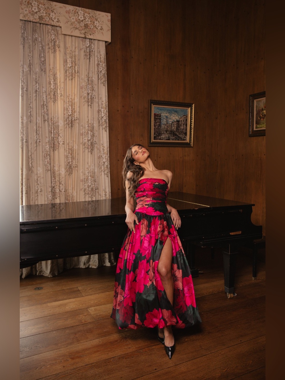 Hutch Georgina Gown (New, sealed in bag) - Picture 3 of 14